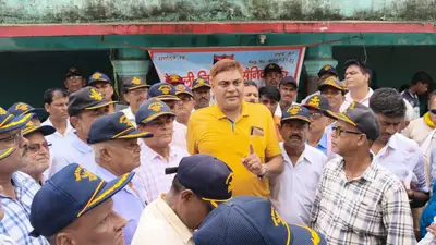 वैशाली: शहीद सैनिक जितेंद्र राय के परिवार से मिले पूर्व सैनिक, दोषियों को कड़ी सजा और स्पीडी ट्रायल की उठाई मांग