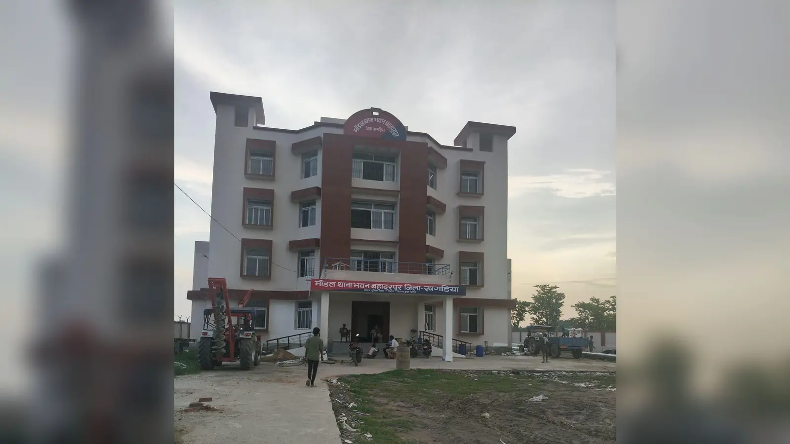 चाय दुकान पर पुलिस की कार्रवाई, पिस्टल और छह जिंदा कारतूस के साथ युवक गिरफ्तार