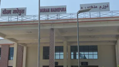 बिजली संकट से लोग बेहाल, कटौती और लो-वोल्टेज पर फूटा गुस्सा