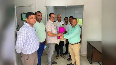 औरंगाबाद के ओबरा CHC पहुंचे नए बीडीओ डॉ. मनोज कुमार, बेहतर स्वास्थ्य सेवाओं के लिए समन्वय पर दिया जोर