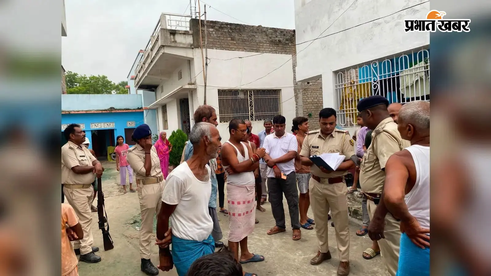 पानापुर में बड़ी चोरी, संयुक्त परिवार के छह कमरों का ताला तोड़ लगभग 20 लाख के गहने और सामान ले उड़े चोर
