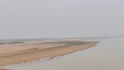 औरंगाबाद जिले के दाउदनगर में बारिश से किसानों को राहत, धान की रोपनी ने पकड़ी रफ्तार; बाढ़ को लेकर प्रशासन अलर्ट