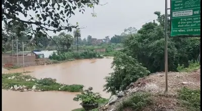 बारिश से जनजीवन अस्त-व्यस्त, काजवे पुलिया पर छह फीट पानी, आठ घंटे बाधित रही बिजली आपूर्ति