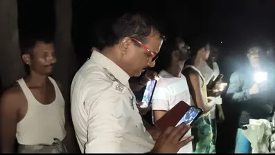 पूर्णिया के खगजना पुल के पास सड़क हादसा, टक्कर मारकर फरार हुआ अज्ञात वाहन