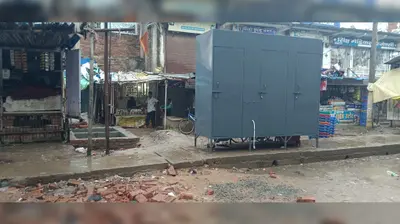 रोहतास: दिनारा में सार्वजनिक सुविधा पर सवाल, यूरिनल शुरू नहीं होने से यात्रियों और महिलाओं की बढ़ी परेशानी