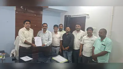 नियोजित शिक्षकों की प्रोन्नति प्रक्रिया तेज करने की मांग, बीडीओ को सौंपी संचिका