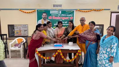 मुजफ्फरपुर में स्वास्थ्य मंत्री निशांत कुमार का जन्मदिन मनाया, जदयू नेताओं ने दी शुभकामनाएं