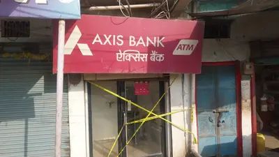 रोहतास: कोचस ATM चोरीकांड में 36 दिन बाद भी पुलिस खाली हाथ, 32.68 लाख रुपये लूटने वाले अपराधी फरार