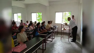 औरंगाबाद: बीएड कॉलेज में नए सत्र की पढ़ाई का हुआ शुभारंभ, नवप्रवेशी छात्र-छात्राओं का किया गया स्वागत