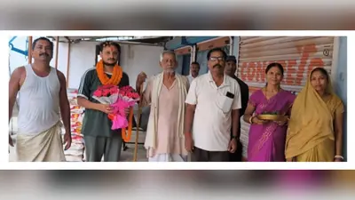 नवादा: काशीचक के विपुल बने चार्टर्ड अकाउंटेंट, गांव पहुंचने पर फूल-मालाओं से हुआ स्वागत
