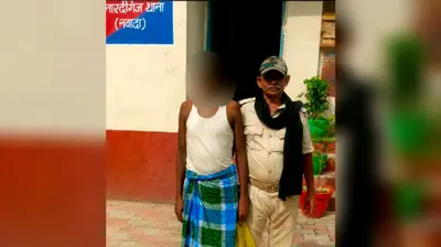 शराब के नशे में सार्वजनिक स्थान पर हंगामा करता व्यक्ति गिरफ्तार, नारदीगंज पुलिस ने की त्वरित कार्रवाई