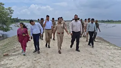 नेपाल में बारिश बढ़ी, विशुनपुरवा के टूटे तटबंध पर पहुंचे डीएम-एसपी, बाढ़ को लेकर प्रशासन हाई अलर्ट