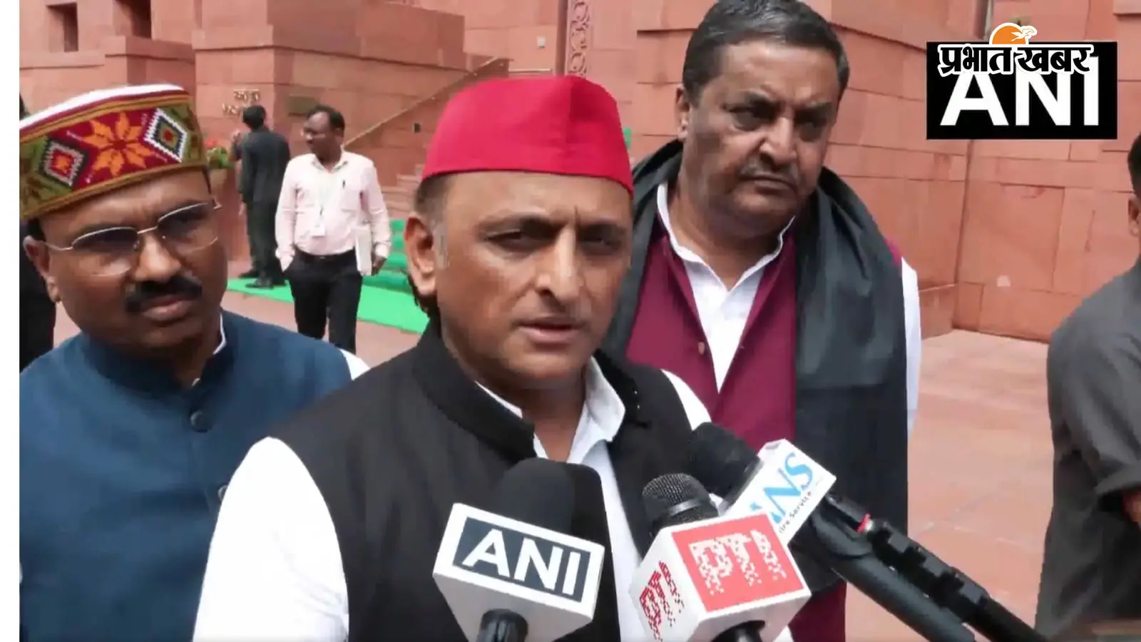 बीजेपी पर सपा का वार : अखिलेश बोले- NEET पर चीट करके खुद फंसी सरकार, युवाओं पर बर्बरता नहीं होगी बर्दाश्त