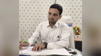 शिवहर के 37वें एसडीएम बने डॉ. अनंत कुमार, पदभार संभालते ही अधिकारियों के साथ की समीक्षा बैठक