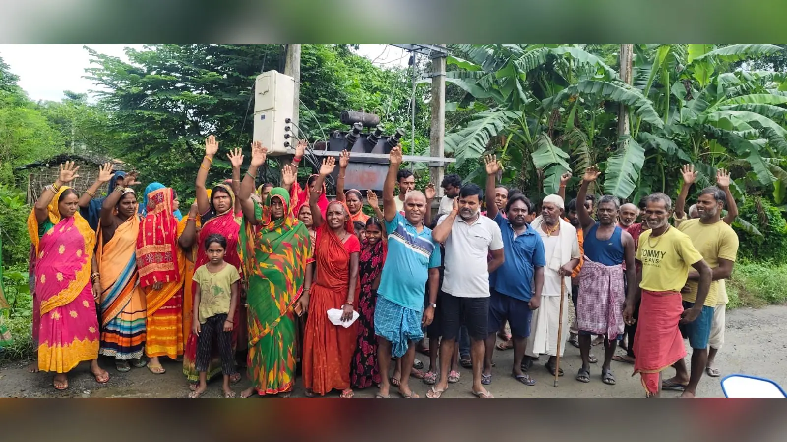 एक सप्ताह से अंधेरे में वार्ड नंबर-5, जला ट्रांसफाॅर्मर नहीं बदला तो फूटा लोगों का गुस्सा