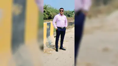 मोतिहारी के एसडीओ से 25 लाख की रंगदारी मांगने वाला मैरवा का युवक वंदे भारत ट्रेन से गिरफ्तार