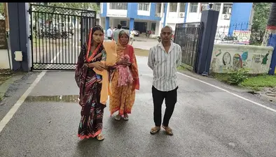 कोडरमा में जबरन शराब पिलाकर जान से मार देने का आरोप, पीड़ित परिवार ने पुलिस अधीक्षक को सौंपा ज्ञापन