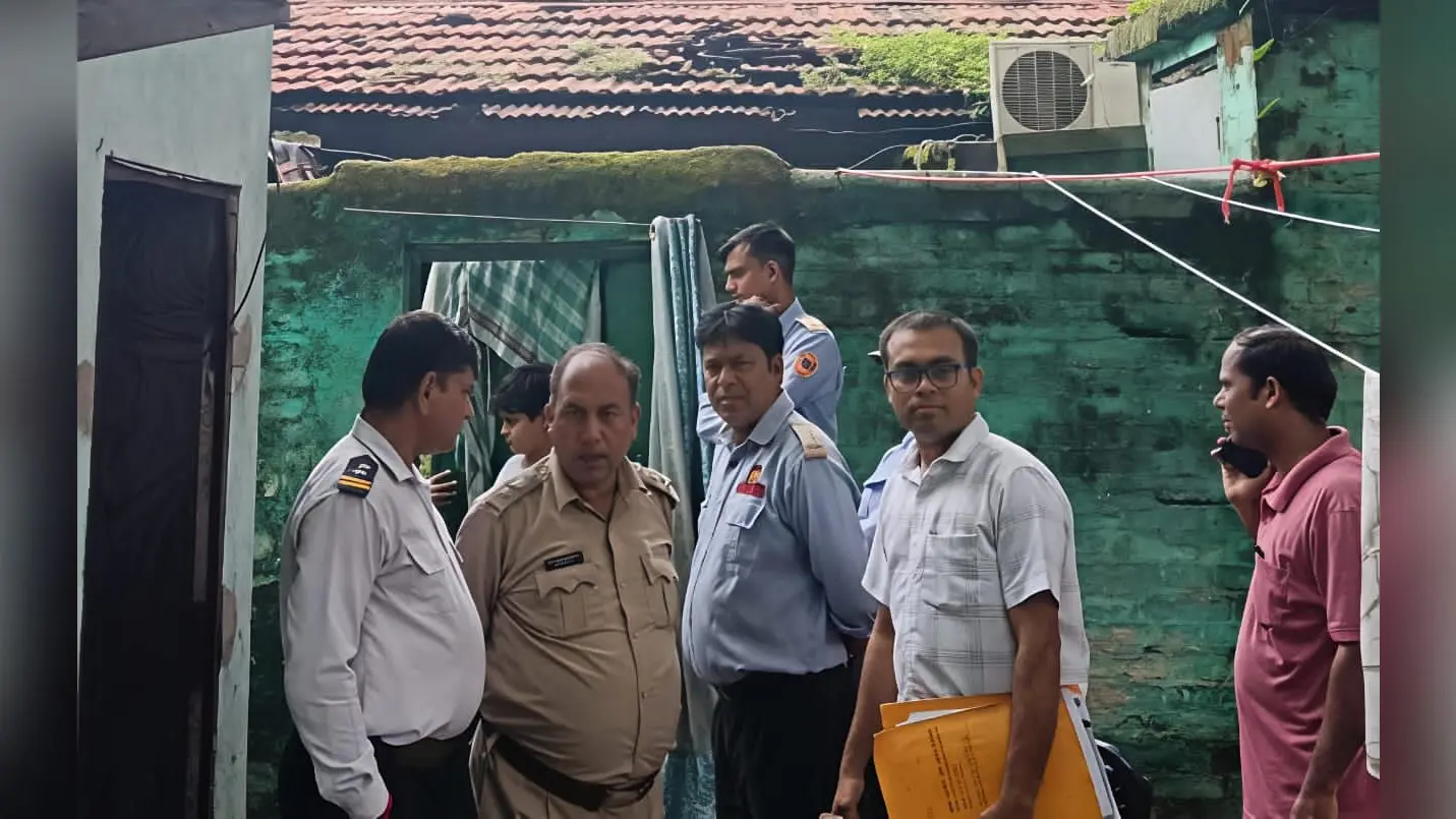 सेल-आईएसपी परिसर में कब्जा हटाओ अभियान जारी, दो क्वार्टर कराये गये खाली
