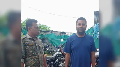 हजारीबाग पुलिस को हाथ लगी बड़ी सफलता, 13 वर्षों से फरार वारंटी गिरफ्तार