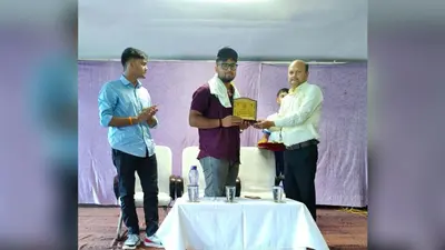 बेगूसराय: नीट-2026 में सफल छात्रों का दून पब्लिक स्कूल में सम्मान, जूनियर्स से साझा किए सफलता के मंत्र