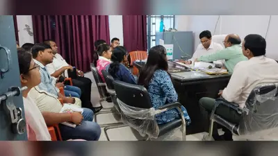 राशन कार्ड बनाने में तेजी लाने का निर्देश, एसडीओ ने अधिकारियों के साथ की समीक्षा बैठक