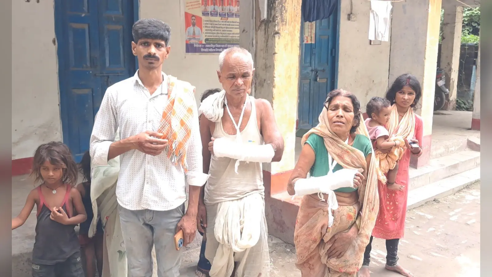 "17 धूर जमीन के लिए अपनों ने ही बहाया खून!": समस्तीपुर में घर में घुसकर लाठी और रॉड से हमला, दो की हालत नाजुक