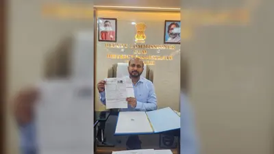 DC ने भरा मतदाता सूची पुनरीक्षण का गणना प्रपत्र, लोगों से भी की अपील