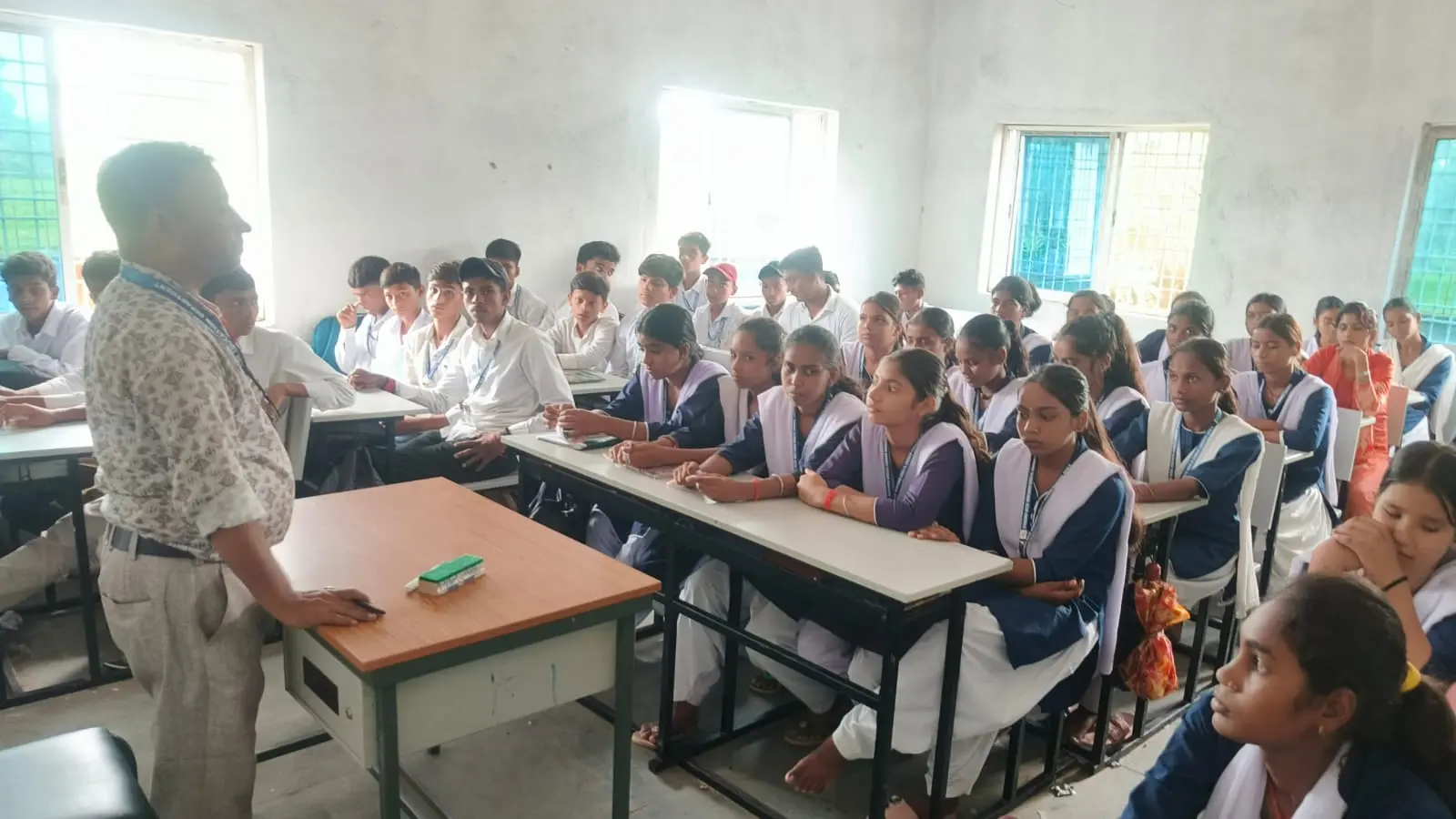 गयाजी के सभी सरकारी स्कूलों में 'साइबर मंगलवार', छात्रों-शिक्षकों को ऑनलाइन सुरक्षा का दिया गया पाठ