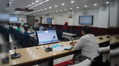 सीएमआर आपूर्ति में तेजी लाने का डीएम का निर्देश, लंबित पैक्सों की होगी जांच