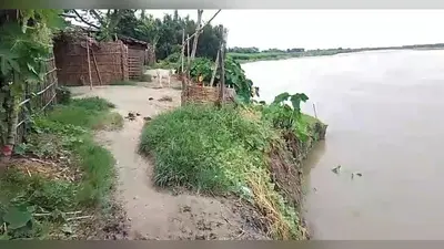 रेतुआ नदी में बढ़ा जलस्तर, महादलित टोला के पास तेज कटाव से दहशत