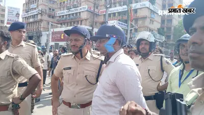 Patna Student Protest: डाकबंगला चौराहे पर डटे छात्र, समझाने पहुंचे DM-SSP, भारी पुलिस बल के साथ CRPF और BSF तैनात