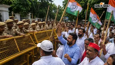 लखनऊ विधानसभा तक पहुंचे आंदोलनकारी, लाठी लेकर CM आवास घेरने को बैरिकेडिंग पर चढ़े सपा-कांग्रेस कार्यकर्ता
