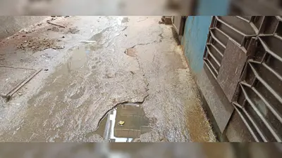 गया जी : 40 लाख से बनी सड़क छह माह में उखड़ने लगी, पार्षद ने उठाए निर्माण गुणवत्ता पर सवाल
