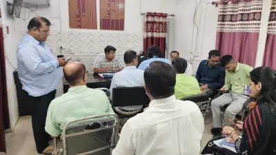 रोहतास: काराकाट प्रखंड कार्यालय पहुंचे DM, लंबित योजनाओं और म्यूटेशन मामलों पर सख्त हुए