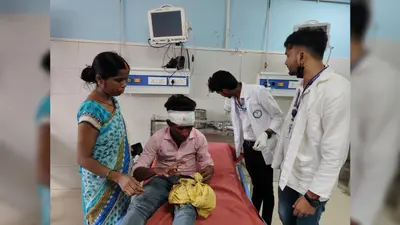 भोजपुर में दो सड़क हादसे, फेरीवाले समेत दो बाइक सवार घायल; अस्पताल में भर्ती