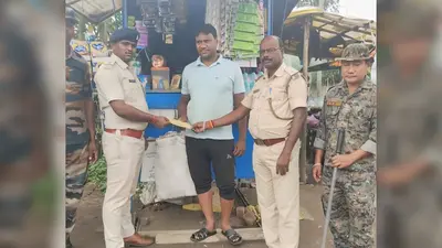 बरलंगा में धूम्रपान निषेध अभियान, चार दुकानदारों पर 800 रुपये का जुर्माना
