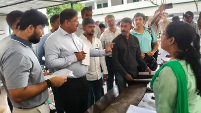 विशेष गहन पुनरीक्षण के कार्यों का अपर मुख्य निर्वाचन पदाधिकारी ने किया निरीक्षण