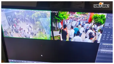 पॉलिटेक्निक कॉलेज में छात्रों के दो गुटों में हिंसक झड़प, जमकर चली पत्थरबाजी