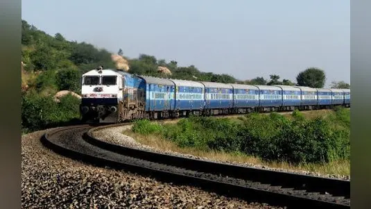 भारतीय रेल के वार्षिक अंक में डीडीयू मंडल की उपलब्धियों को मिला प्रमुख स्थान भारतीय रेल के वार्षिक अंक में डीडीयू मंडल की उपलब्धियों को मिला प्रमुख स्थान