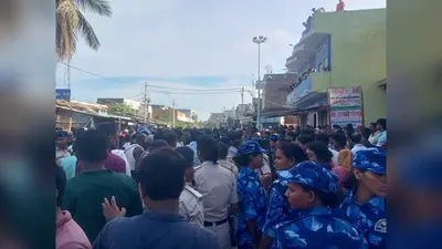 केवटी: रेहान हत्याकांड के विरोध में चार घंटे सड़क जाम, आरोपी की गिरफ्तारी और मुआवजे की मांग