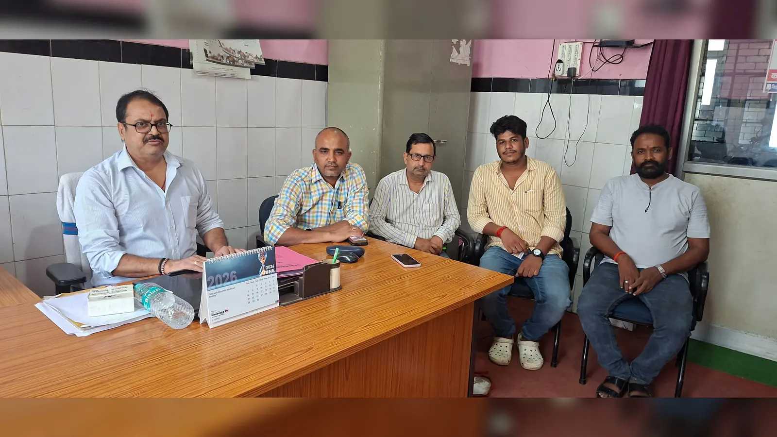 औरंगाबाद : ओबरा सीएचसी में सर्पदंश, डायरिया और एंटी-रेबीज की दवाएं पर्याप्त, स्वास्थ्यकर्मियों को सतर्क रहने के निर्देश
