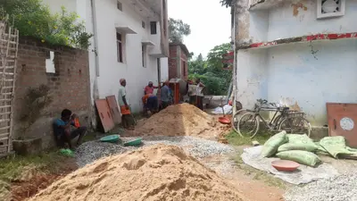 लदनियां: महुलिया में वर्षों का इंतजार खत्म, सहायक सड़क का निर्माण कार्य शुरू