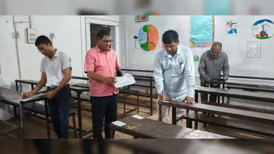 रोहतास में डीएलएड परीक्षा की तैयारी तेज, परीक्षा केंद्रों पर साफ-सफाई से लेकर सुरक्षा तक की व्यवस्था पूरी करने में जुटा विभाग