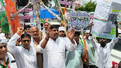 राहुल गांधी की हिरासत व छात्रों पर लाठीचार्ज के विरोध में कांग्रेस का प्रतिरोध मार्च, केंद्र सरकार पर साधा निशाना