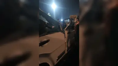 मोहनिया: NH-19 पर ट्रेलर से टकराई तेज रफ्तार स्कॉर्पियो, बाल-बाल बचे सवारी; टला हादसा