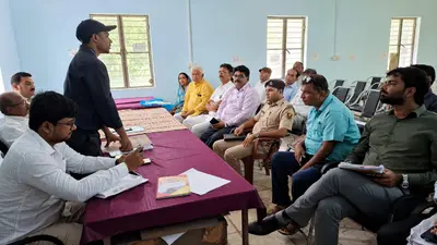 सीवान: गुठनी में 20 सूत्री समिति की बैठक, जलजमाव, खाद संकट, पेंशन और MDM की अनियमितताओं पर उठे सवाल