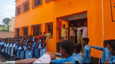 विद्यालय के छात्र-छात्राओं ने राष्ट्र निर्माण में अपनी सक्रिय भूमिका निभाने का लिया संकल्प