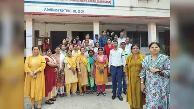 समस्तीपुर: प्रस्तावित शिक्षा विधेयक के विरोध में विमेंस कॉलेज के शिक्षकों ने बांधी काली पट्टी