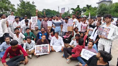जहानाबाद में छात्रों ने अंबेडकर चौक से कारगिल चौक तक निकाला विरोध मार्च, NEET पेपर लीक और लाठीचार्ज को बनाया मुद्दा