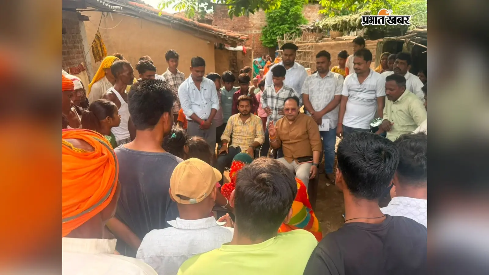 चार अनाथ बच्चियों से मिले पलामू के युवा कांग्रेसी नेता प्रशांत किशोर, शिक्षा और सुरक्षा का दिलाया भरोसा